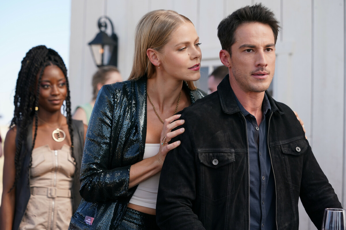 Roswell, New Mexico Season 4 Episode 3 Subterranean Homesick Alien | Tell-Tale TV Roswell, New Mexico Season 4 Episode 3 Subterranean Homesick Alien