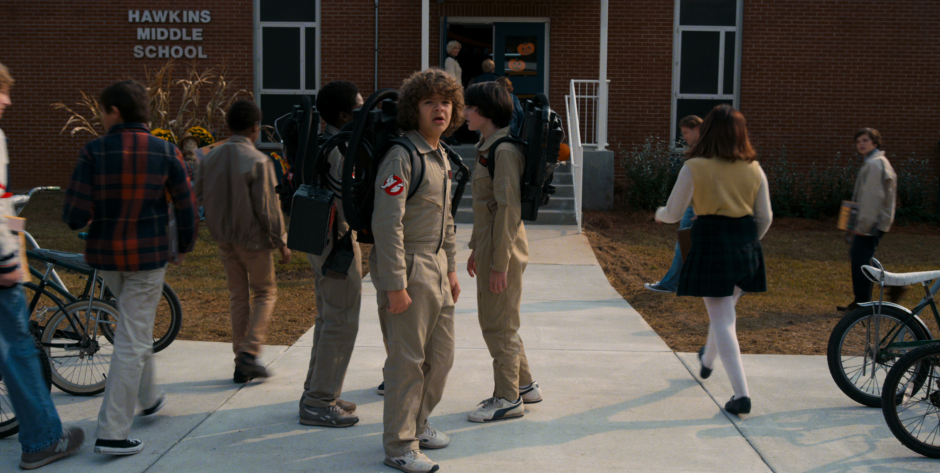 Stranger Things - Season 2 - Dustin in Ghostbuster's Costume