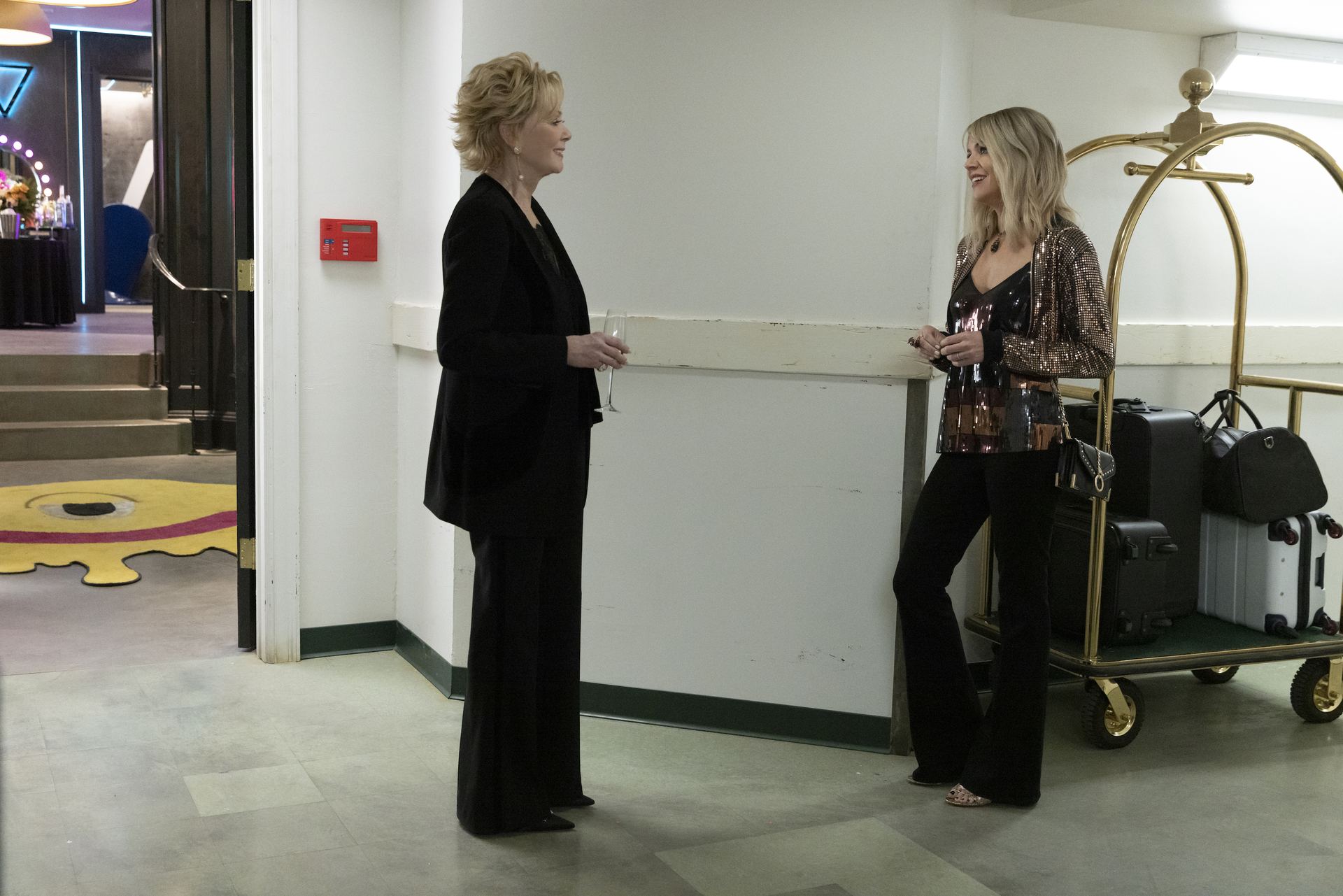Hacks Season 2 Episode 8 - Jean Smart and Kaitlin Olson | Tell-Tale TV Hacks Season 2 Episode 8 - Jean Smart and Kaitlin Olson