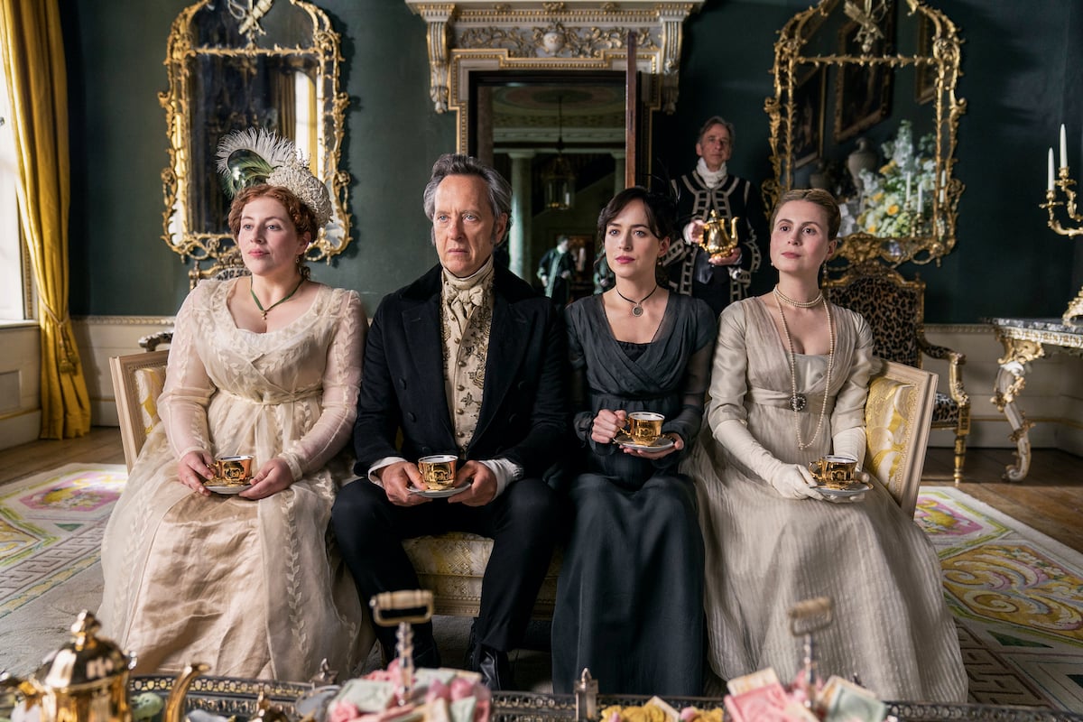 Penelope Clay, Sir Walter Elliot, Anne Elliot, and Elizabeth Elliot sit in their living room for tea in Persuasion 