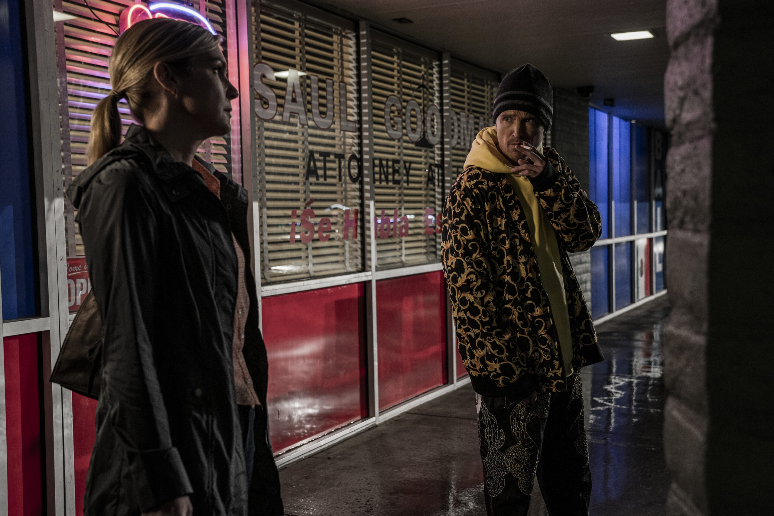 Rhea Seehorn as Kim Wexler, Aaron Paul as Jesse Pinkman | Tell-Tale TV Rhea Seehorn as Kim Wexler, Aaron Paul as Jesse Pinkman