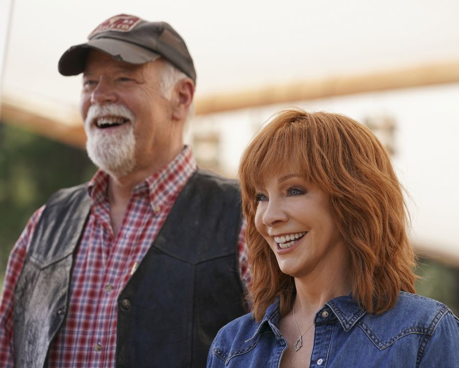 BIG SKY DEADLY TRAILS Season 3 Episode 1, “Do You Love An Apple” REX LINN, REBA MCENTIRE Tell