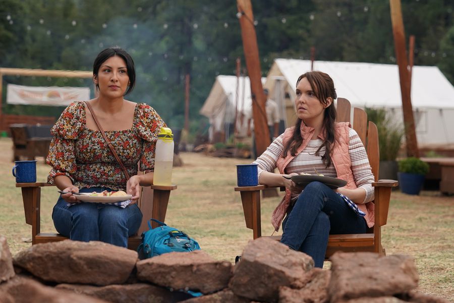BIG SKY Season 3 Episode 2, “The Woods Are Lovely, Dark and Deep” AMY PUENTE, SOFIA EMBID | Tell-Tale TV BIG SKY Season 3 Episode 2, “The Woods Are Lovely, Dark and Deep” AMY PUENTE, SOFIA EMBID