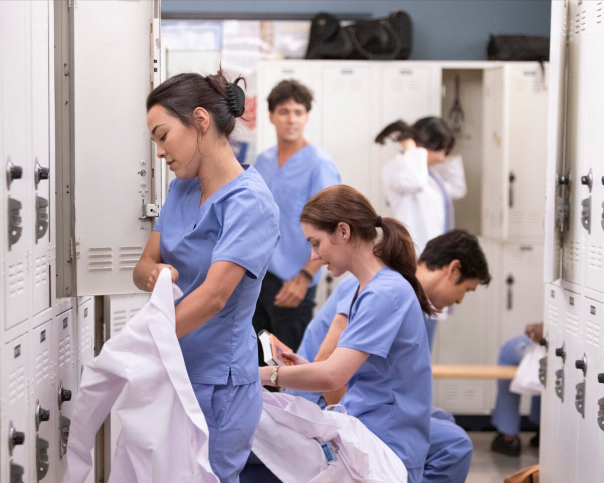 Grey's Anatomy Season 19 Episode 1, Everything Has Changed. MIDORI FRANCIS