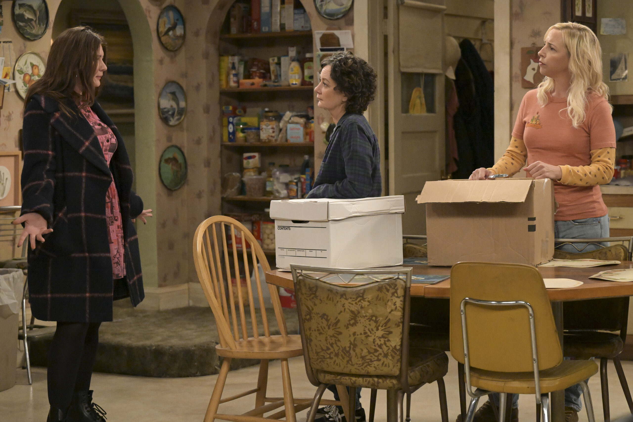 EMMA KENNEY, SARA GILBERT, LECY GORANSON