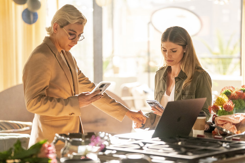 Quantum Leap - Season 1 Episode 2 - Mason Alexander Park and Caitlin Bassett