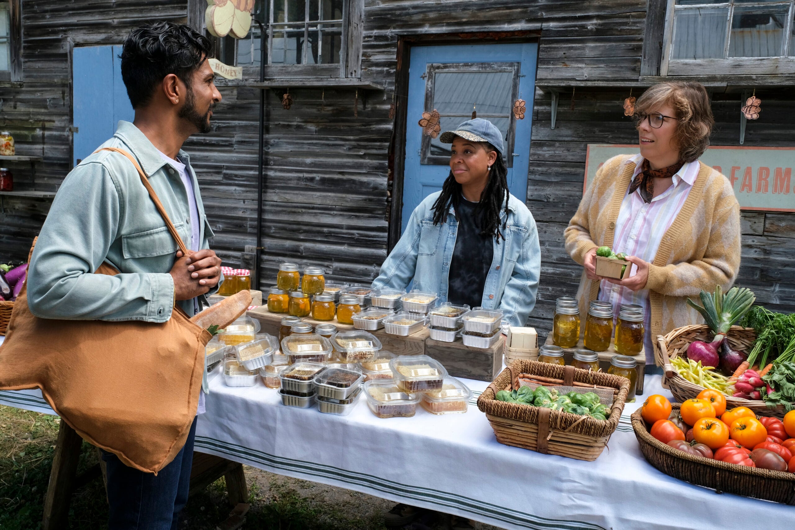 GHOSTS Season 2 Episode 5 - "Halloween 2: The Ghost of Hetty's Past" | Tell-Tale TV GHOSTS Season 2 Episode 5 - "Halloween 2: The Ghost of Hetty Barbershop Series Sets Premiere Date on Prime Video's Past"