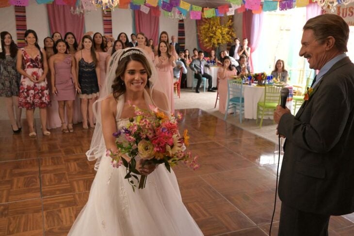 HOME ECONOMICS Season 3 Episode 4, “Wedding Bouquet, $150” KARLA SOUZA, PHIL REEVES