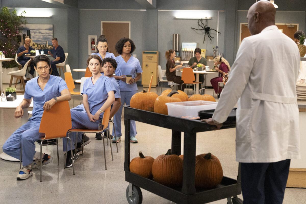 Grey's Anatomy Season 19 Episode 4: Haunted HARRY SHUM JR., ADELAIDE KANE, NIKO TERHO, MIDORI FRANCIS, ALEXIS FLOYD
