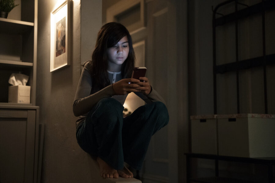 Let The Right One In Season 1 Episode 3 Broken Glass | Tell-Tale TV Let The Right One In Season 1 Episode 3 Broken Glass