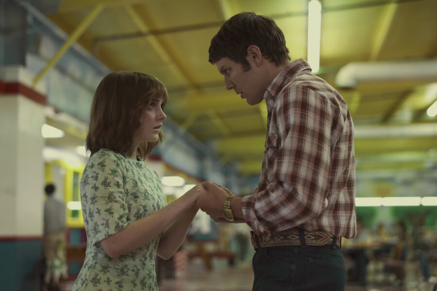 A Friend of the Family - Season 1 Episode 6 - Mckenna Grace and Jake Lacy
