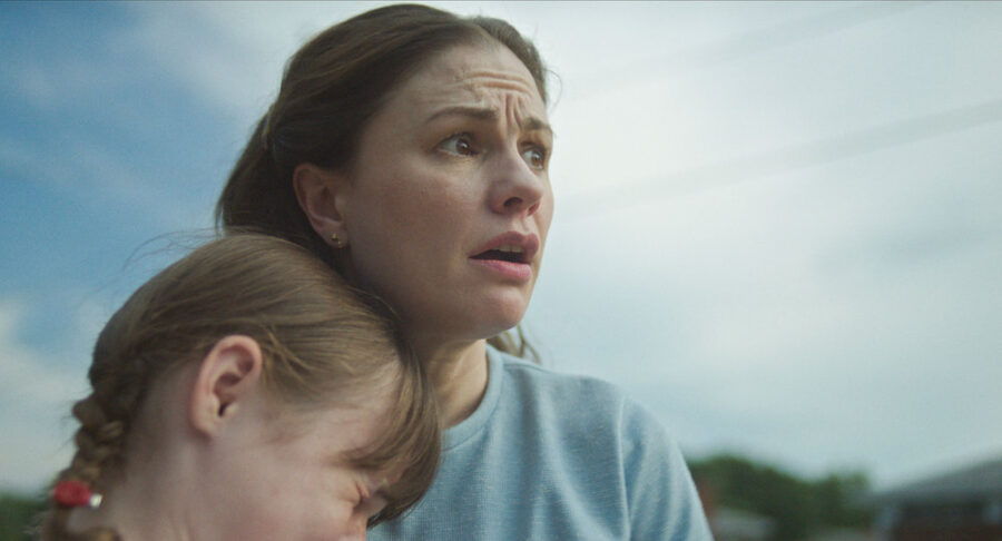 A Friend of the Family - Season 1 Episode 5 - Anna Paquin