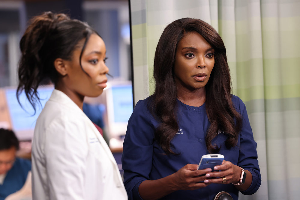 Chicago Med - Season 8 Episode 6 - "Mama Said There Would Be Days Like This"