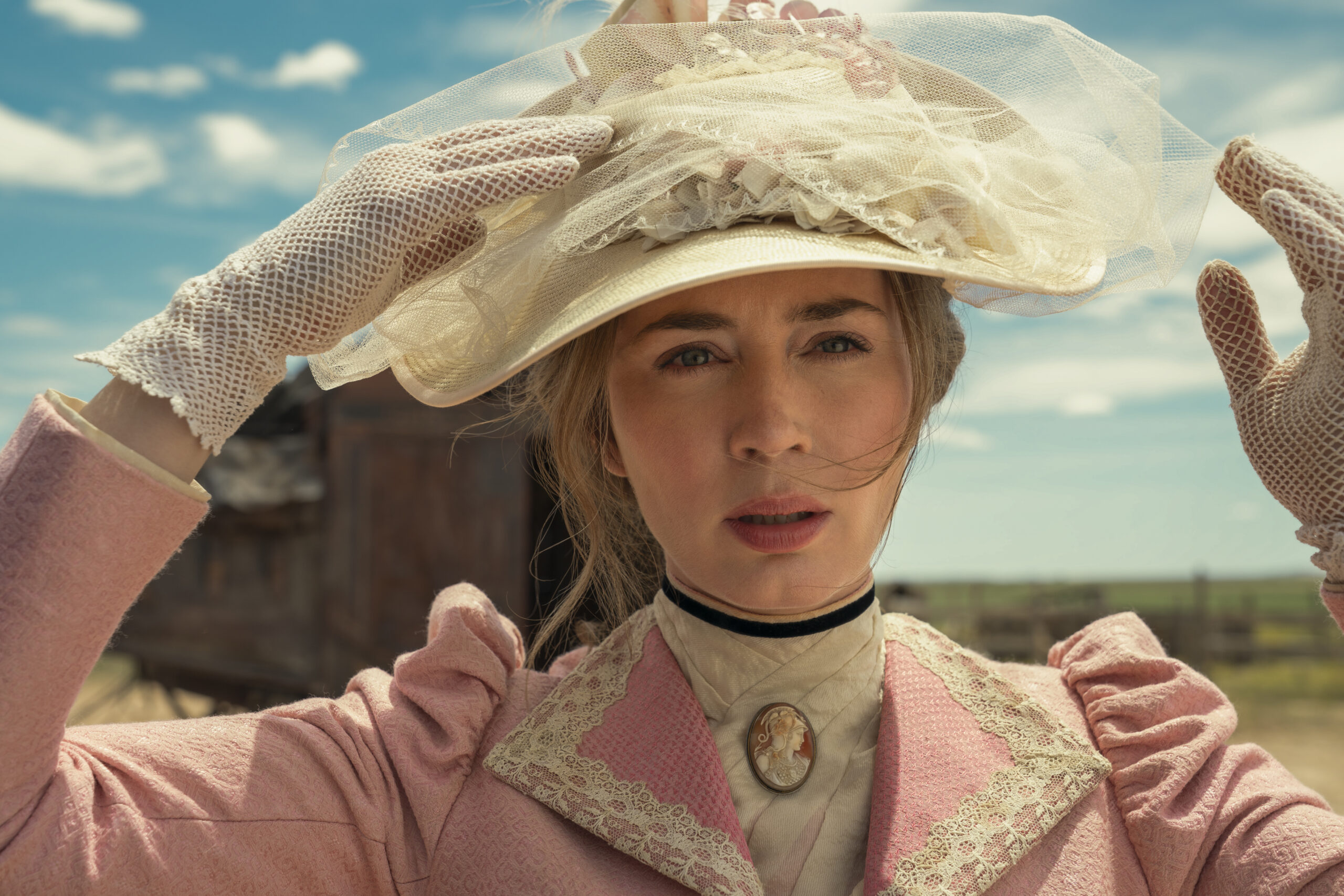 The English Emily Blunt | Tell-Tale TV The English Emily Blunt