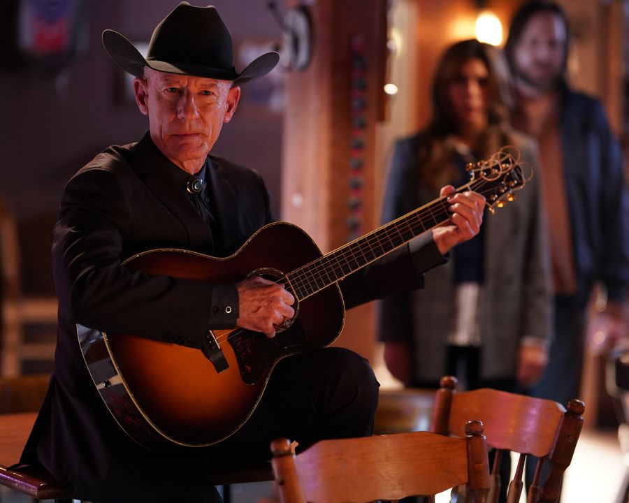BIG SKY: DEADLY TRAILS Season 3 Episode 7, “Come Get Me” LYLE LOVETT, JAMIE-LYNN SIGLER, RYAN O’NAN