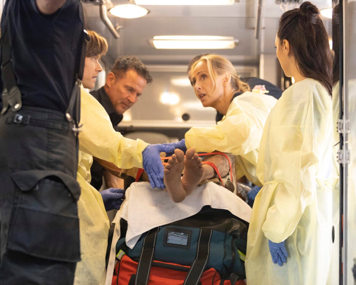 Grey's Anatomy Season 19 Episode 6 - Thunderstruck CHRIS CARMACK, KIM RAVER