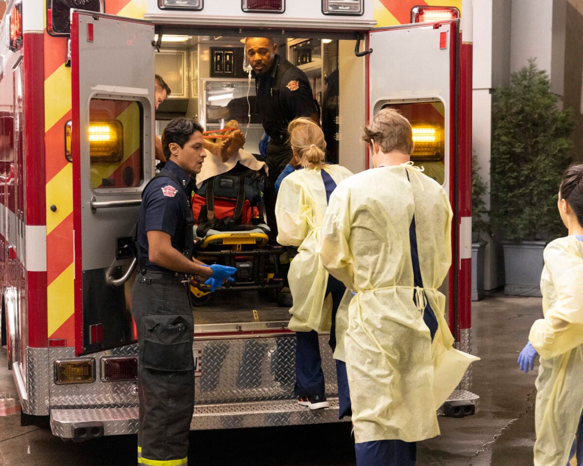 Grey's Anatomy Season 19 Episode 6 - Thunderstruck CARLOS MIRANDA, JASON GEORGE