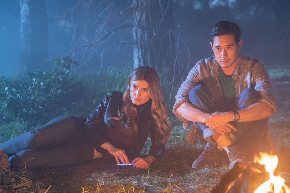 Quantum Leap - Season 1 Episode 8 - Caitlin Bassett and Raymond Lee