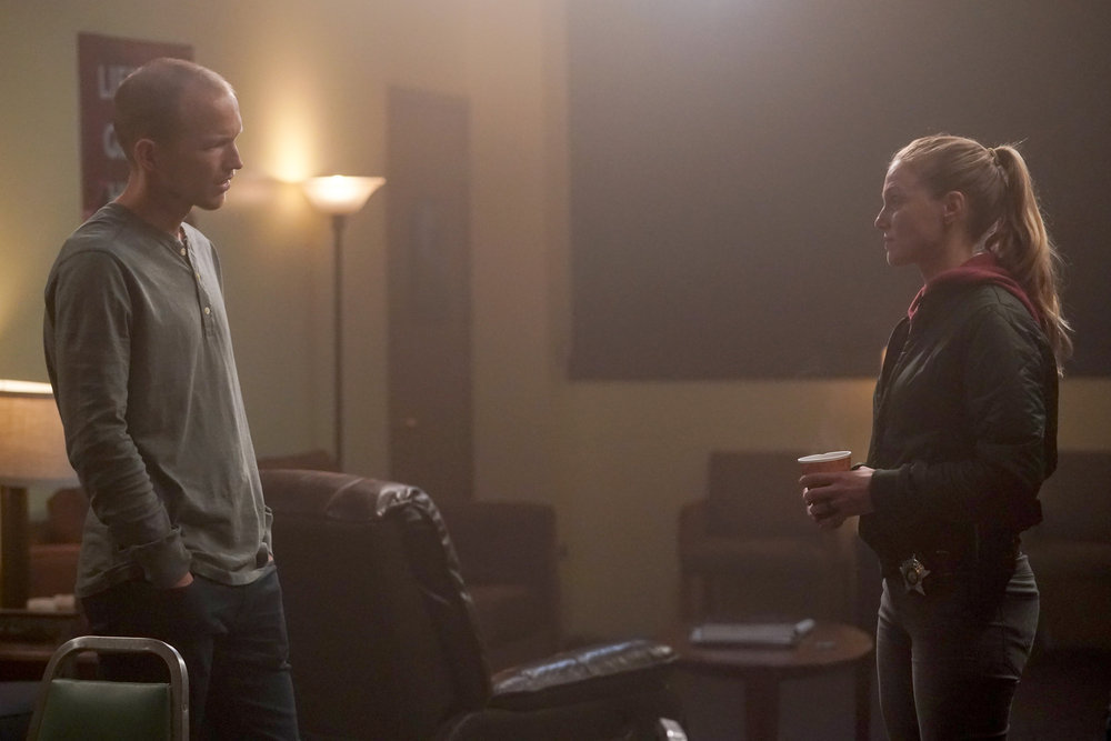 Chicago P.D. - Season 10 Episode 7 - Into the Deep