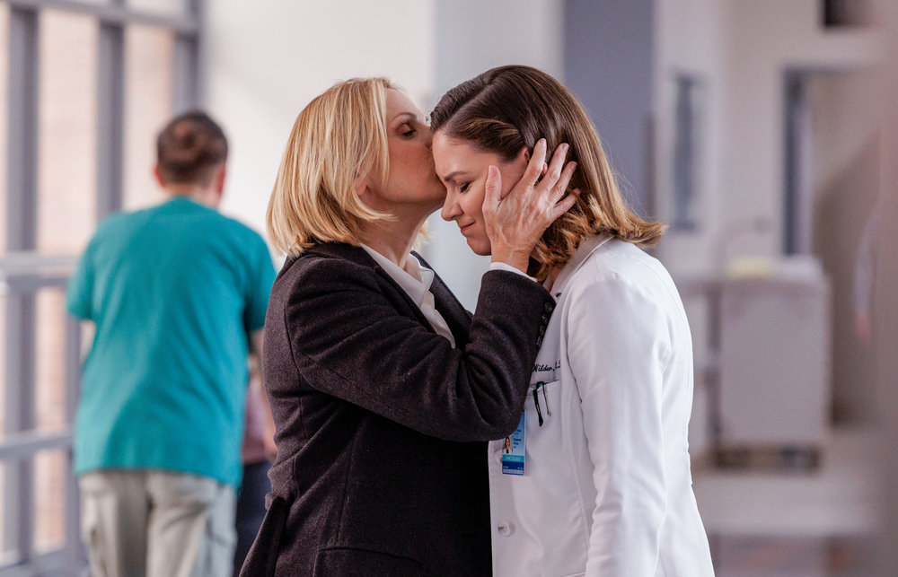 New Amsterdam - Season 5 Episode 10 - Marlee Matlin and Sandra Mae Frank
