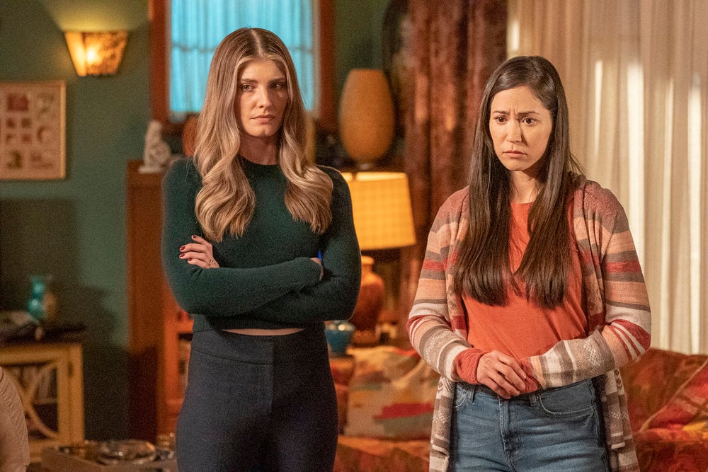 Quantum Leap - Season 1 Episode 12 - Caitlin Bassett and Brigitte Kali Canales