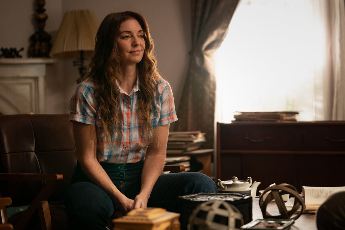 The Winchesters Season 1 Episode 8 Hang on to Your Life