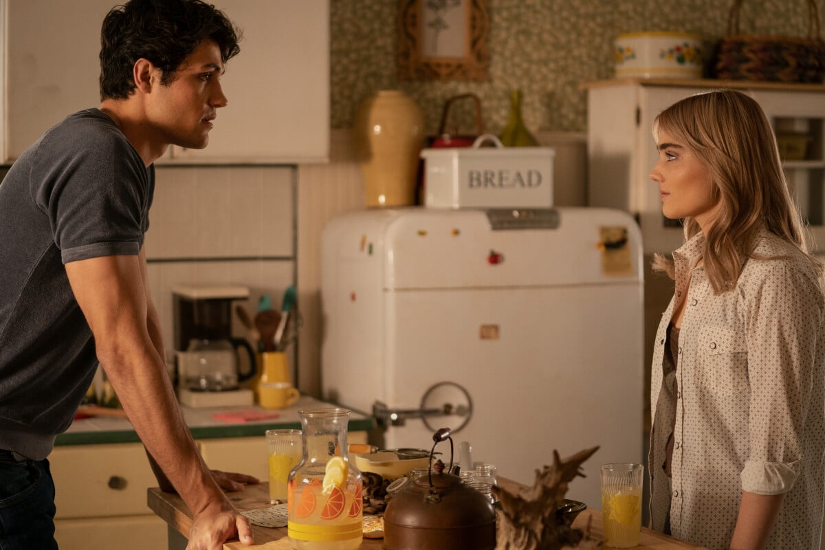 The Winchesters Season 1 Episode 8 Hang on to Your Life