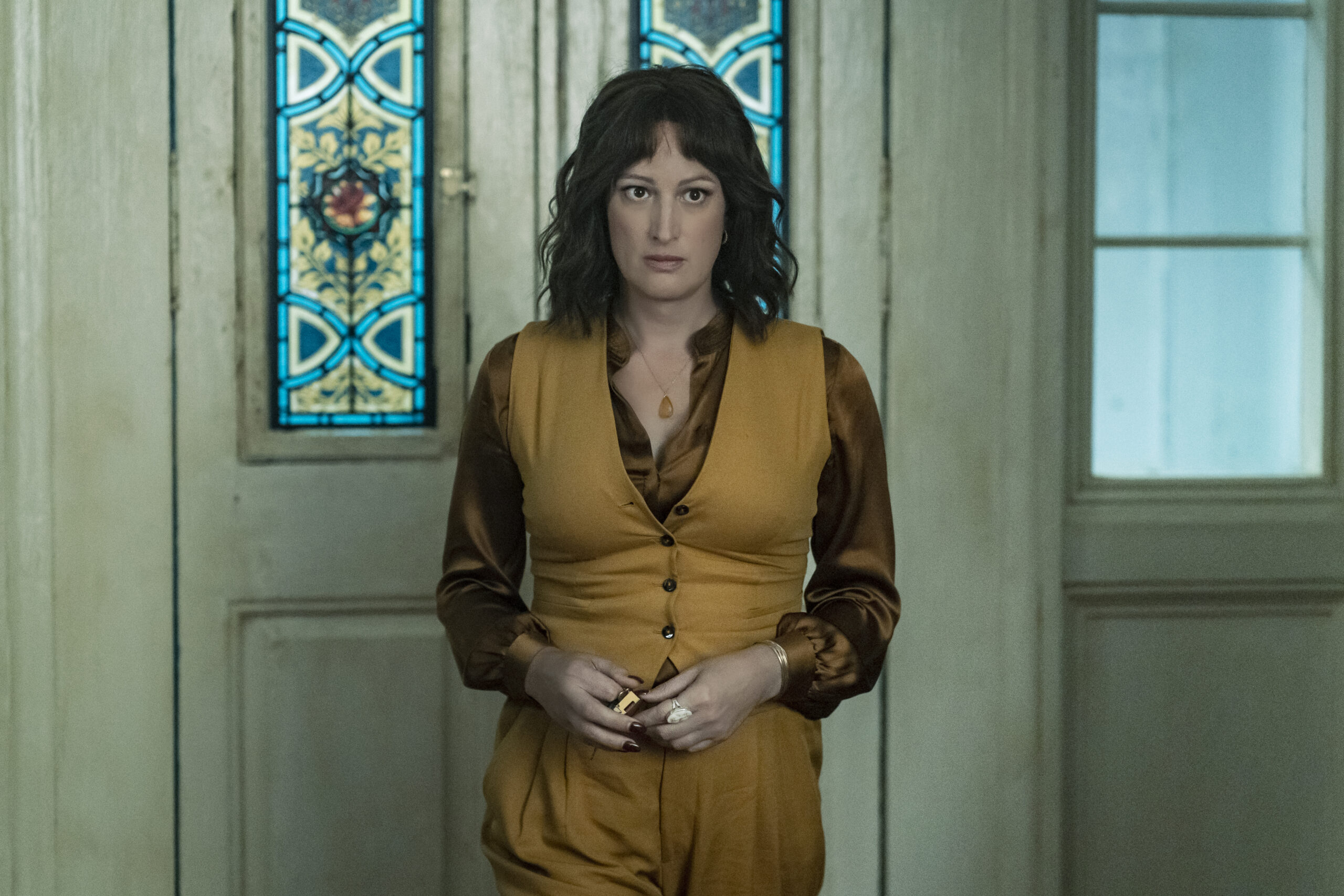 Mayfair Witches Season 1 Episode 8 | Tell-Tale TV MW_108_AB_0804_0562_RT
