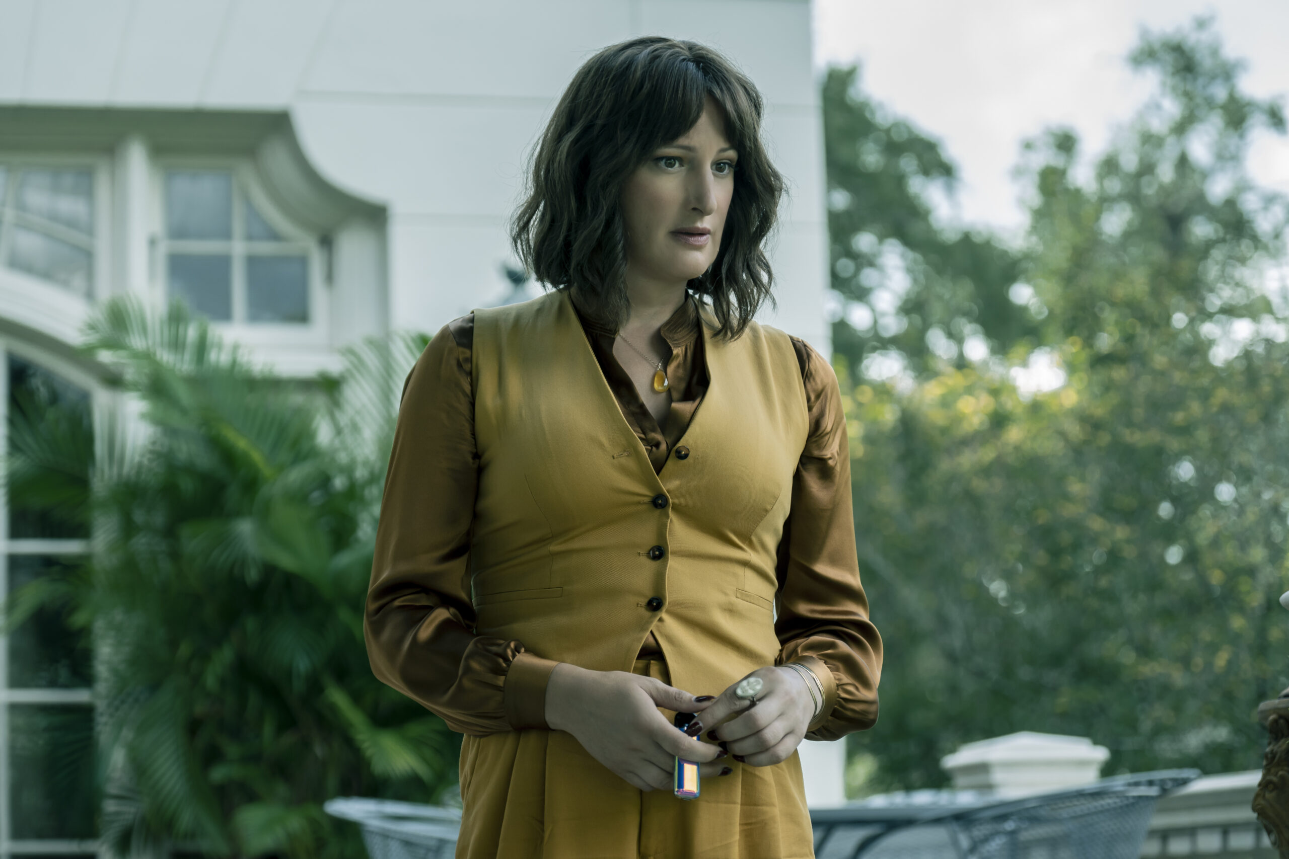 Mayfair Witches Season 1 Episode 8 | Tell-Tale TV MW_108_AB_0808_0146_RT