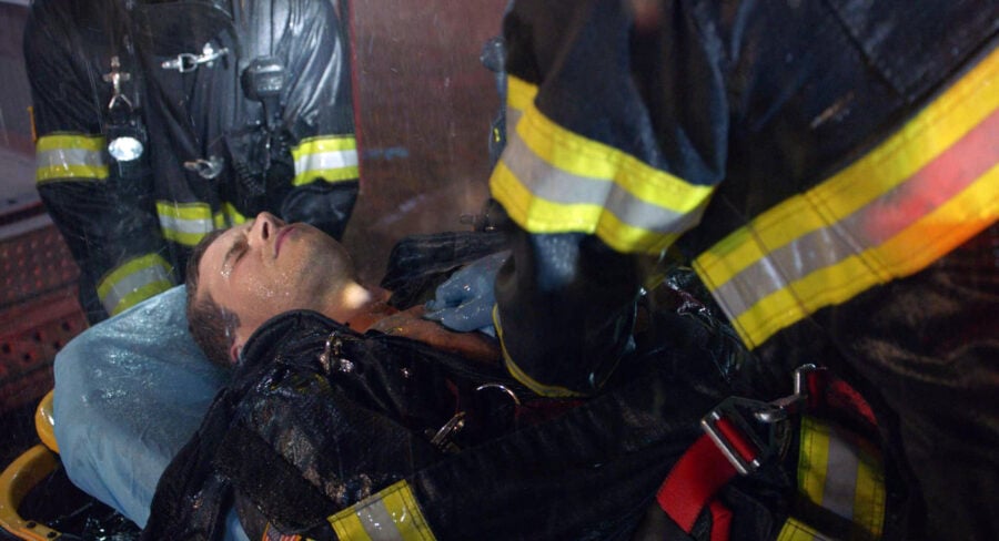 9-1-1: Oliver Stark in “In a Flash”