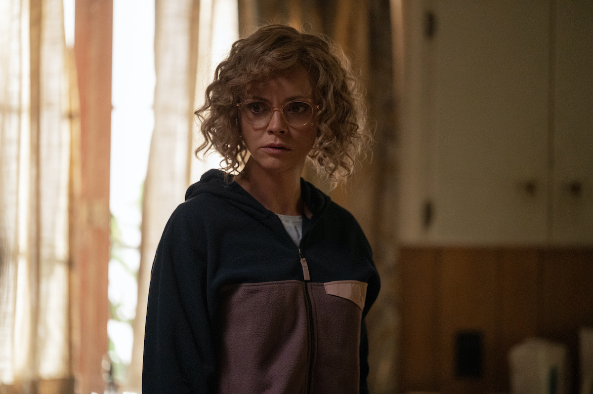 Yellowjackets Season 2 Episode 1