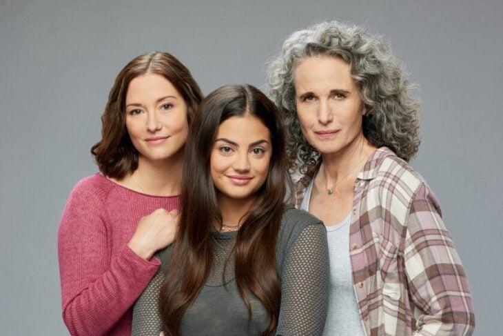 The Way Home Chyler Leigh Sadie Laflamme-Snow and Andie MacDowell