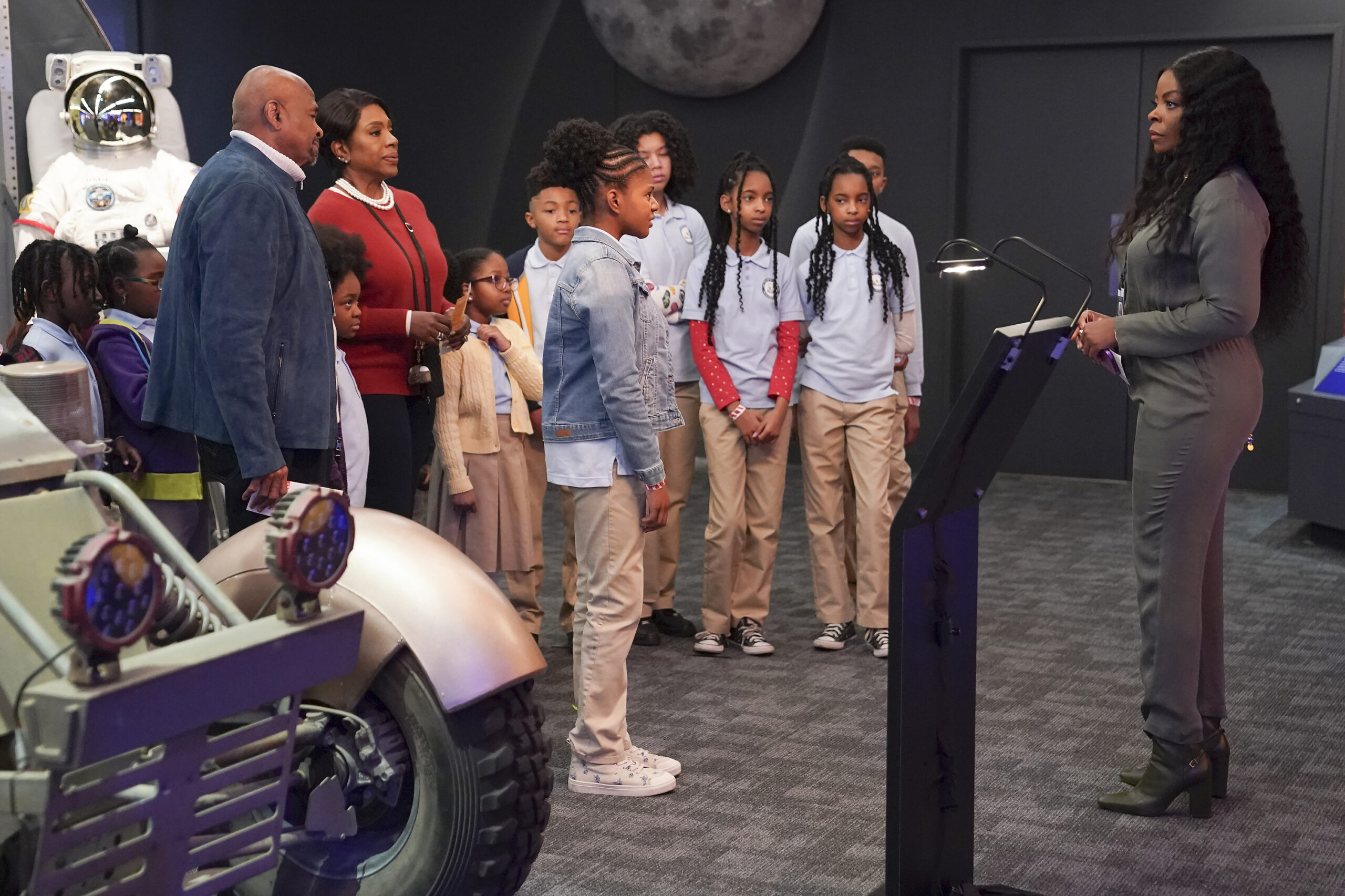Abbott Elementary Season 2 Episode 22 - WILLIAM STANFORD DAVIS, SHERYL LEE RALPH, JANELLE JAMES