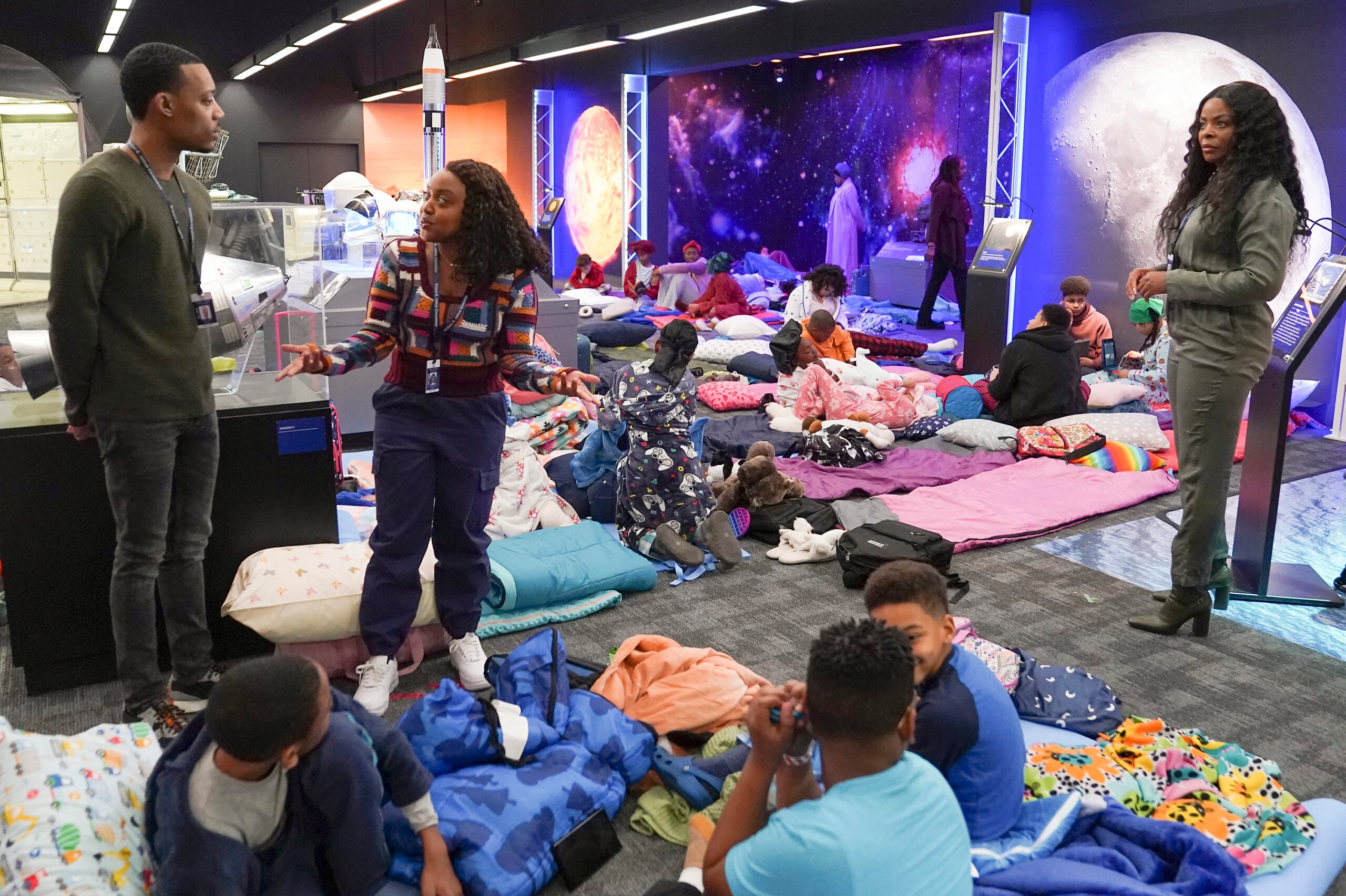 Abbott Elementary Season 1 Episode 22 - TYLER JAMES WILLIAMS, QUINTA BRUNSON, JANELLE JAMES