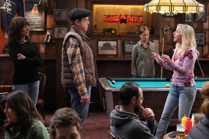 KATEY SAGAL, JOHN GOODMAN, LAURIE METCALF, LECY GORANSON
