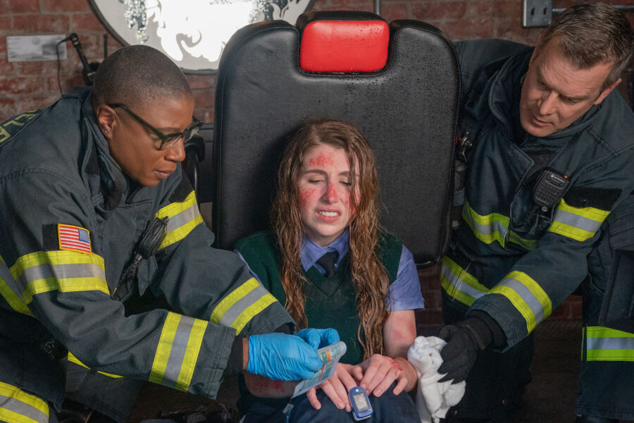 9-1-1 Season 5 Episode 13 - Peter Krause, Aisha Hinds and Kylierae Condon