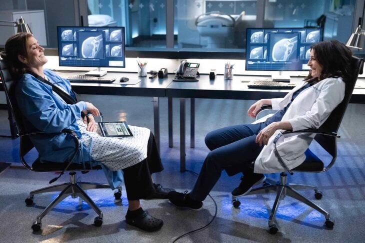 GREYS-ANATOMY-Season-19-Episode-12-Photo-Pick-Yourself-Up