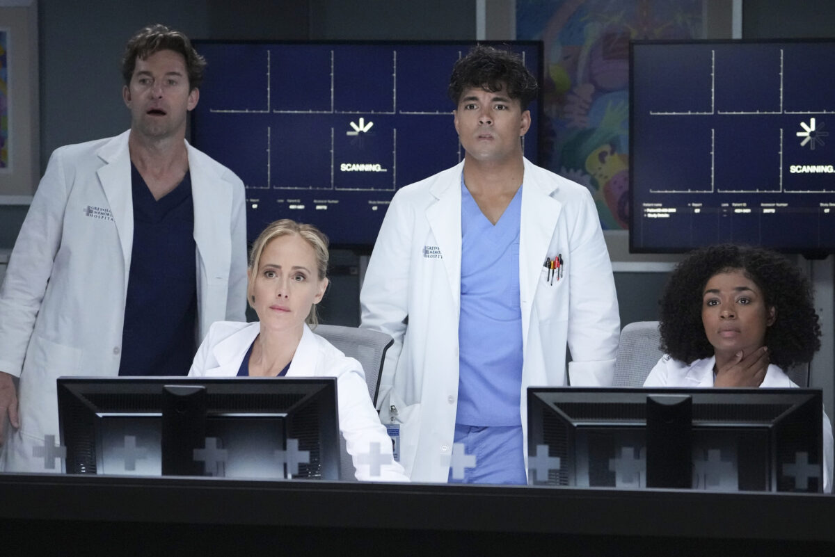 GREY'S ANATOMY Season 19 Episode 18 - Ready to Run -SCOTT SPEEDMAN, KIM RAVER, NIKO TERHO, ALEXIS FLOYD