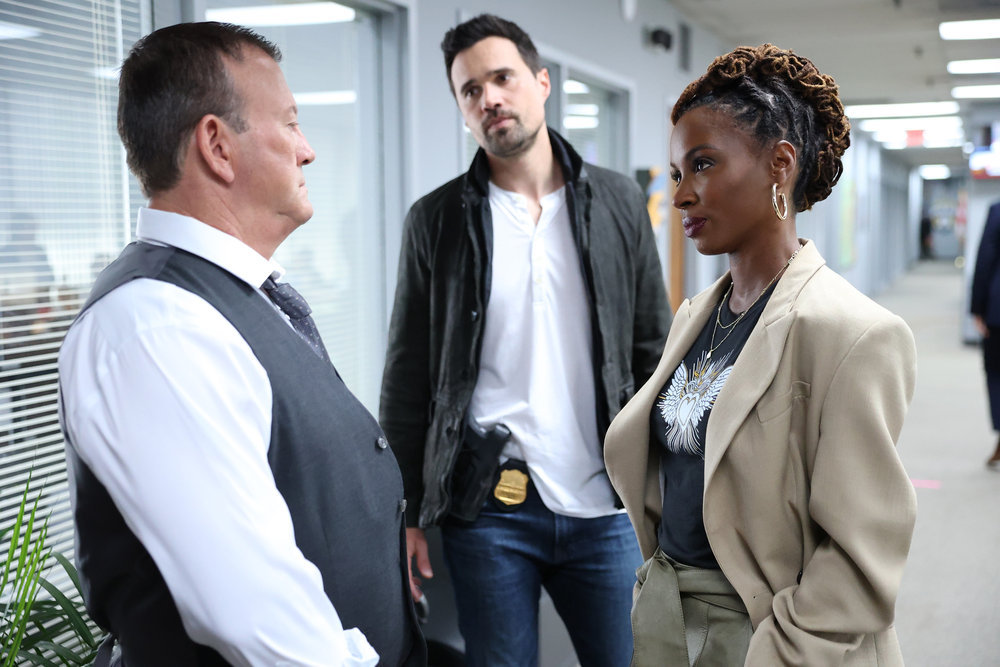 Found Season 1 Episode 1, "Pilot" | Tell-Tale TV Found Season 1 Episode 1, "Pilot"