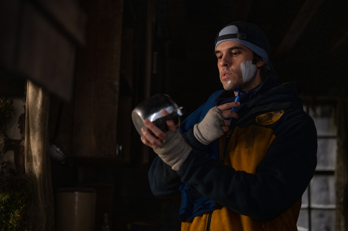 Yellowjackets Season 2 Episode 7 Burial | Tell-Tale TV Yellowjackets Season 2 Episode 7 Burial