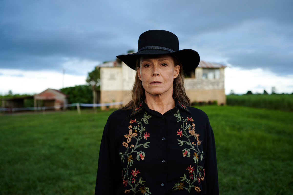 The Lost Flowers of Alice Hart | Tell-Tale TV The Lost Flowers of Alice Hart