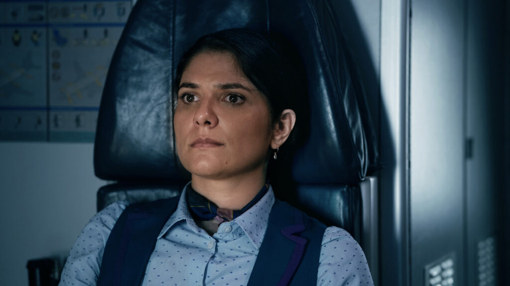Hijack Season 1 Episode 5 Review: Less Than an Hour