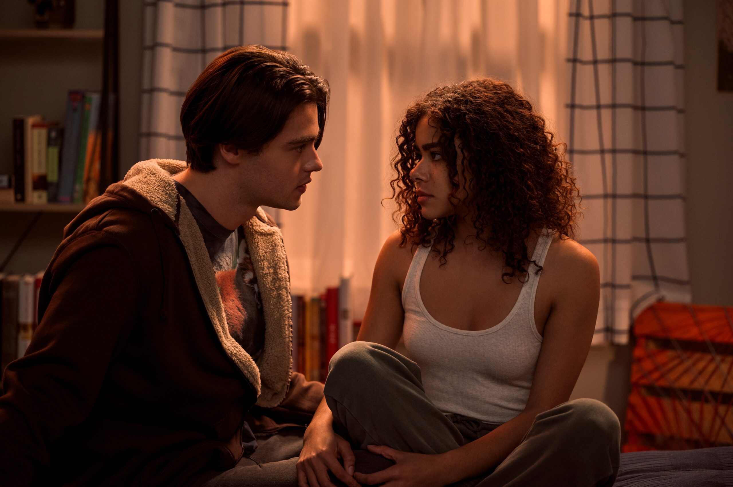 Ginny & Georgia Season 2 Episode 1 | Tell-Tale TV Ginny & Georgia Season 2 Episode 1