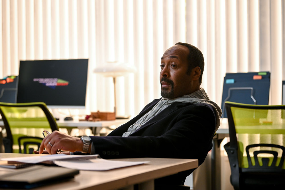 Still from The Irrational Season 1 Episode 2. Pictured: Jesse L. Martin as Alec Mercer