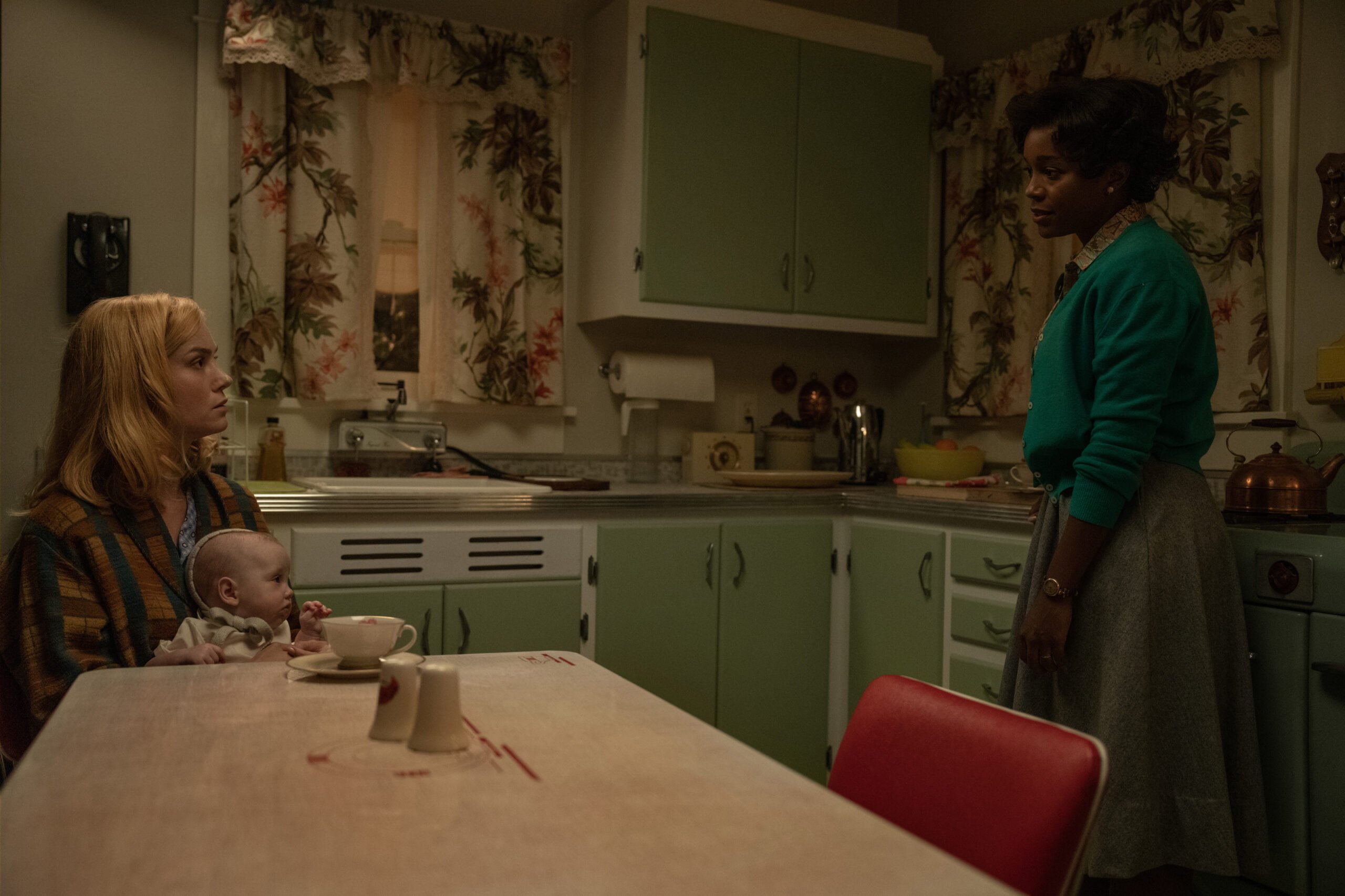 Lessons in Chemistry Season 1 Episode 4, "Primitive Instinct"