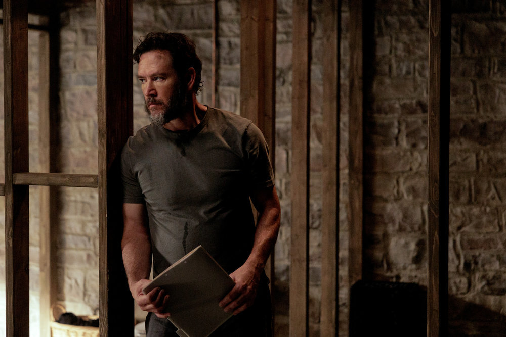 Found Season 1 Episode 5 - Mark-Paul Gosselaar | Tell-Tale TV Still from Found Season 1 Episode 5 of Mark-Paul Gosselaar as Sir.
