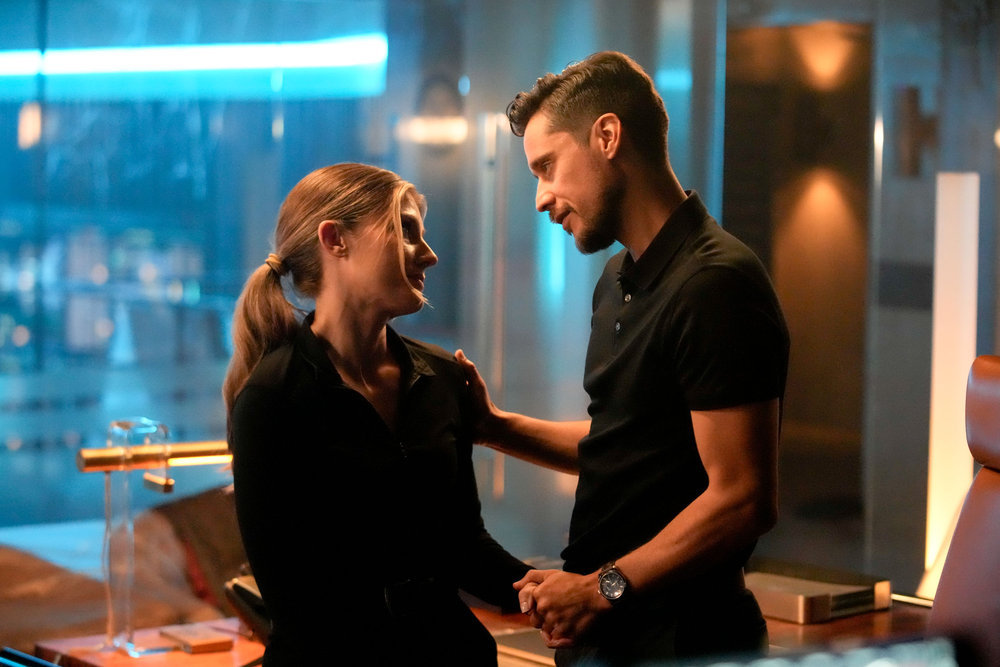 Still from Quantum Leap Season 2 Episode 2 of Caitlin Bassett as Addison and Peter Gadiot as Tom Westfall pictured from left to right