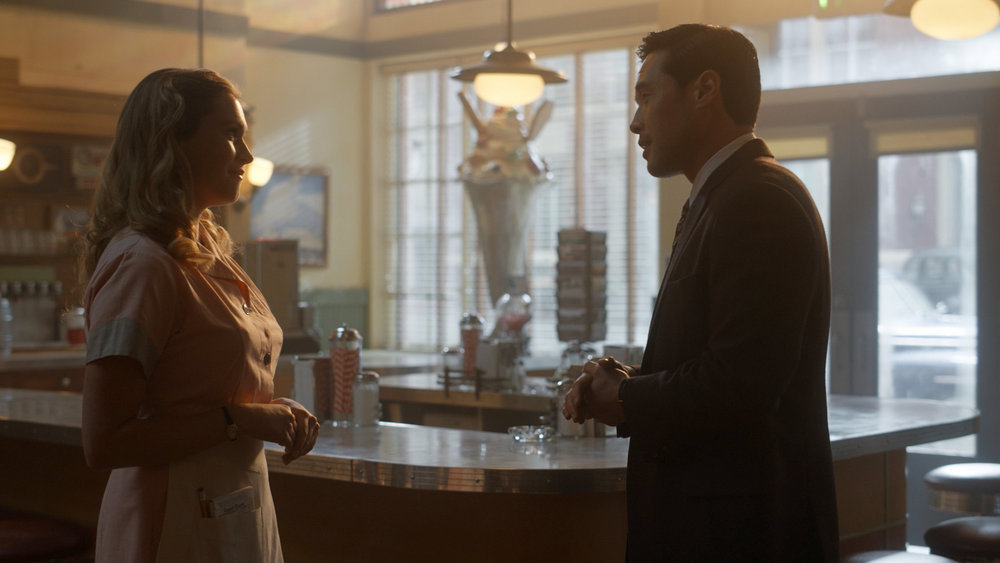 Still from Quantum Leap Season 2 Episode 3 of Eliza Taylor As Hannah Carson and Raymond Lee as Dr. Ben Song pictured from left to right.