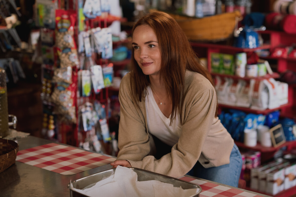 SULLIVAN'S CROSSING Season 1 Episode 1 Coming Home | Tell-Tale TV SULLIVAN'S CROSSING Season 1 Episode 1 Coming Home