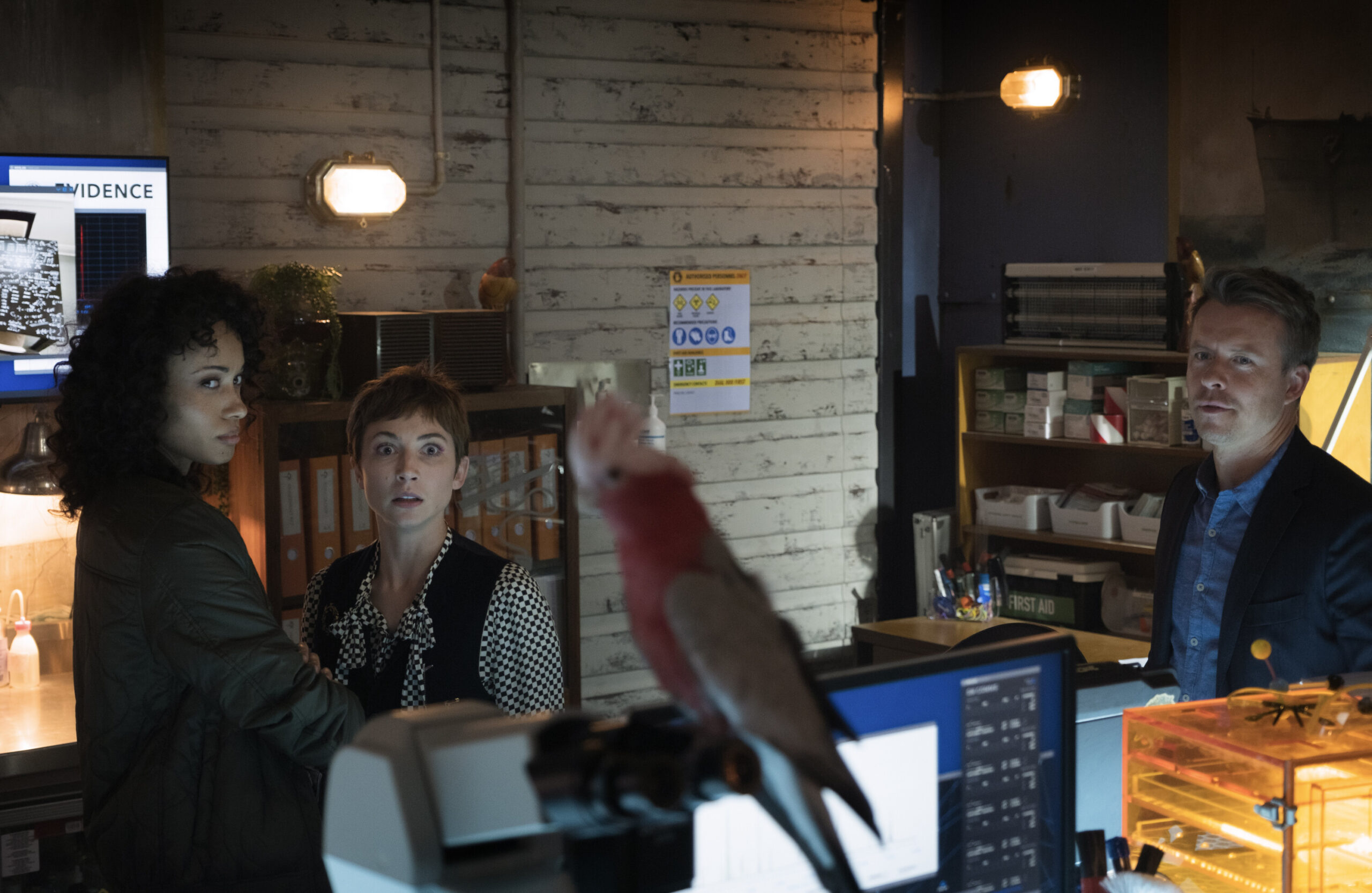 NCIS: Sydney Season 1 Episode 2, "Snakes In the Grass"